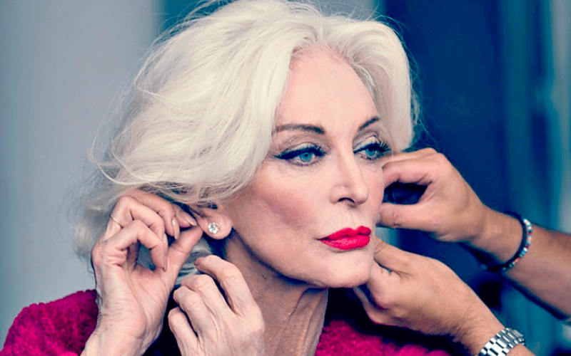  87-летняя модель стала лицом модного журнала ещё в 14 лет!