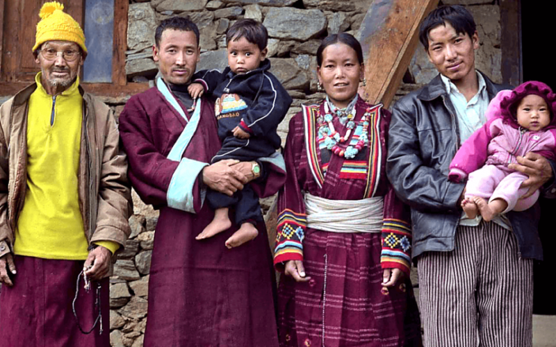  Многомужество в Тибете давно уже воспринимается, как должное. Тибетские мужские гаремы