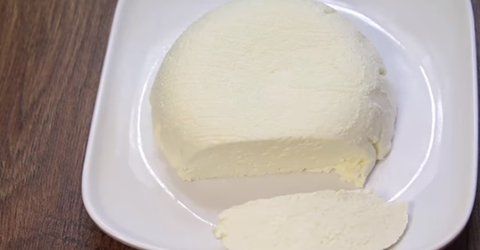  Нежный сыр из молока и сметаны