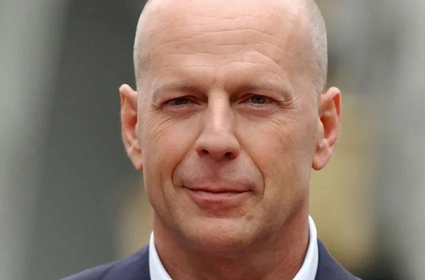  “Abbahagyta az olvasást és alig beszél”: Bruce Willis felesége megmutatta, mennyire felismerhetetlen lett a férje!