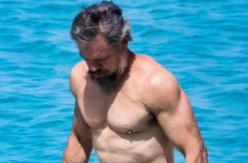 Hollywoodi legenda sokkolja a rajongókat lélegzetelállító testi átalakulásával és merülésével egy jachtról!