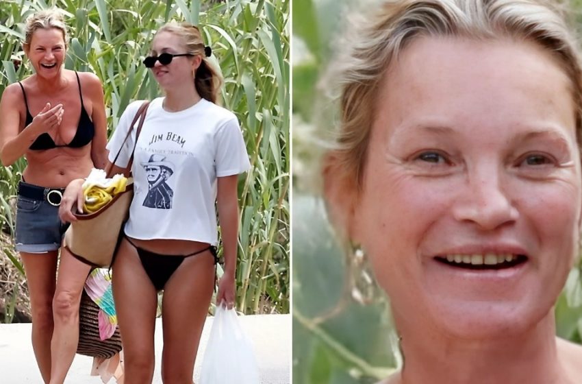  51 évesen is bomba nő! Kitalálod, ki ragyog ebben a pici fekete bikiniben?
