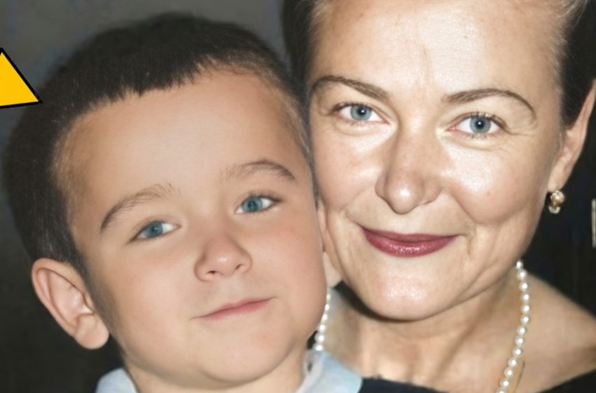 Meg tudod mondani, ki ő?: Ez az édes gyerekkori fotó az édesanyjával egy jövőbeli vígjátéklegendát rejt!