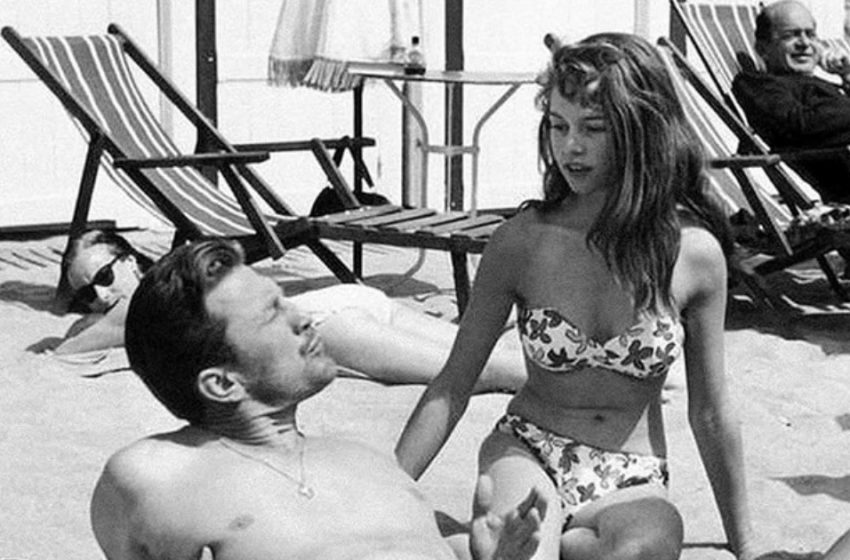  Ritka tengerparti fotó két hollywoodi legendáról!: Ki tudod találni, kik ők?